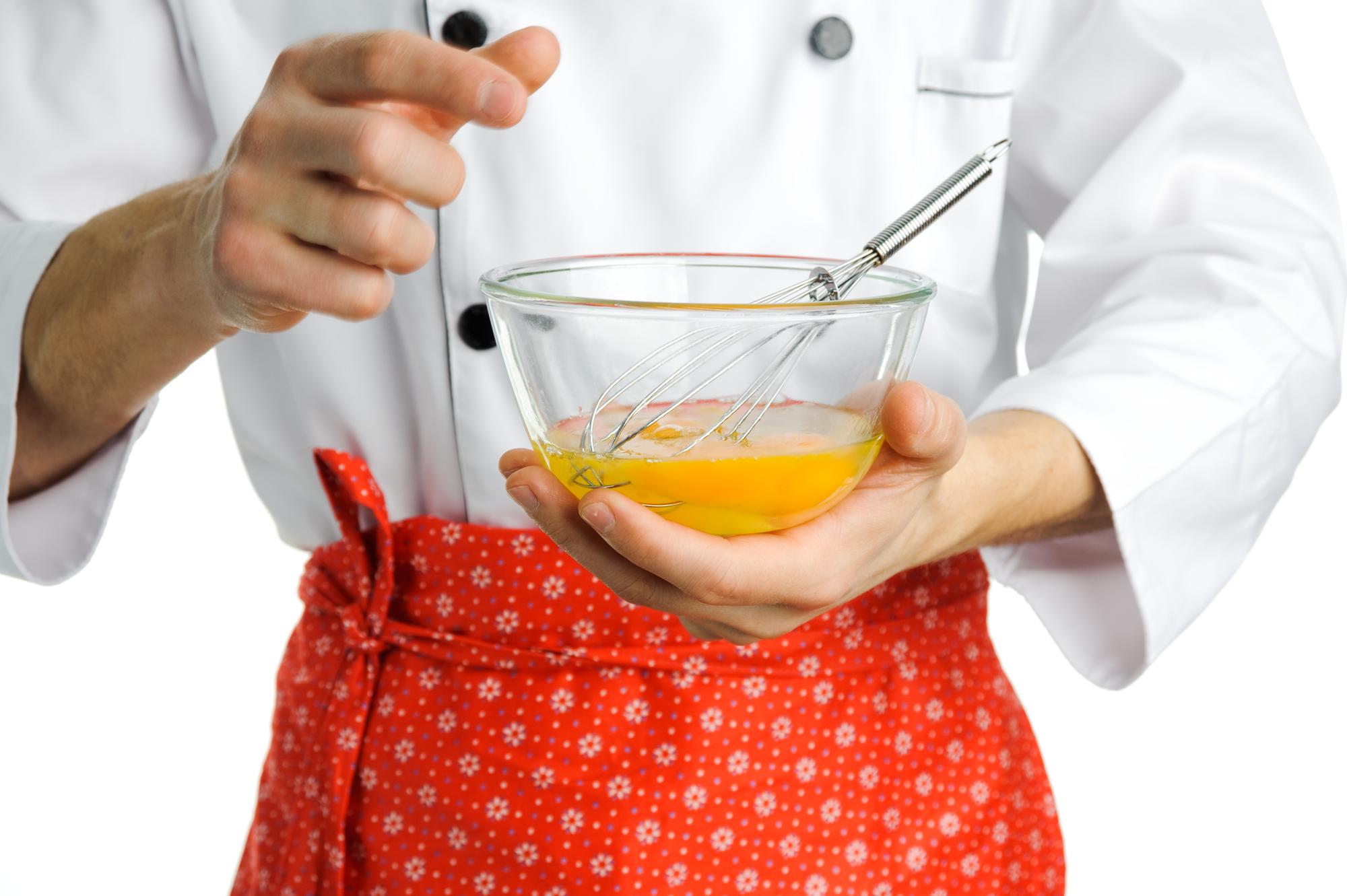 Gruppo in laboratorio mentre assaggia un brodo